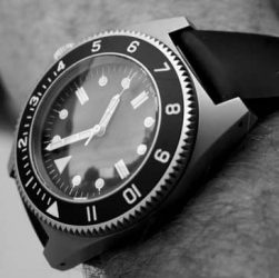 Montre Loreo